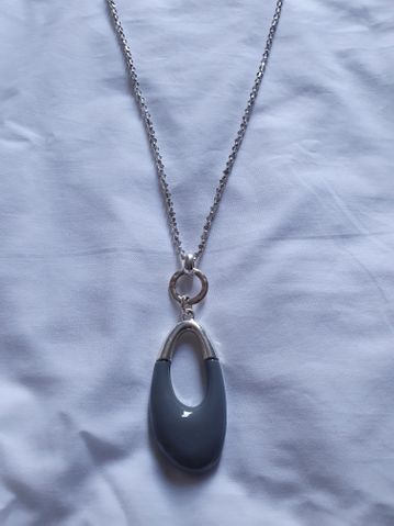 Deep Grey Oval Necklace 