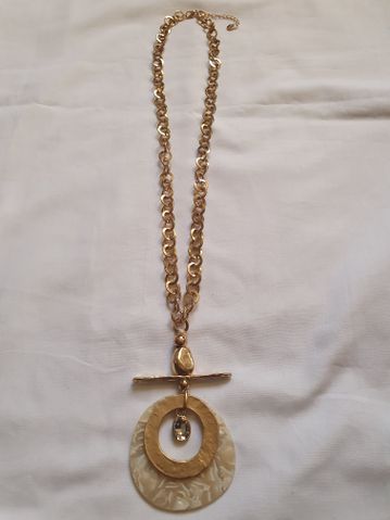 Peaceful Gold Necklace 
